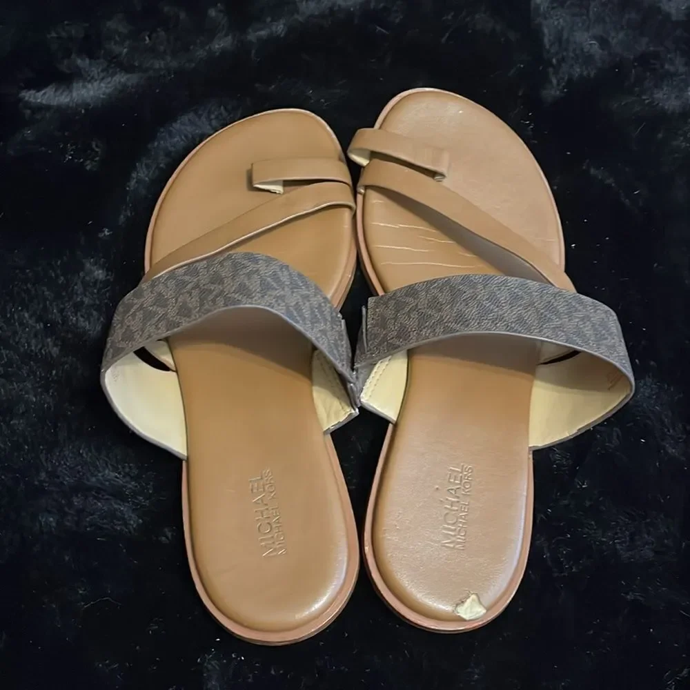 Michael Kors good used